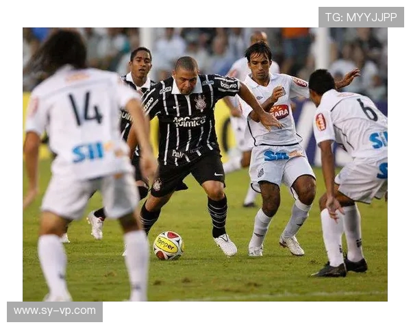 圣保罗与沸鲁米激战正酣谁将赢得这场精彩对决的胜利